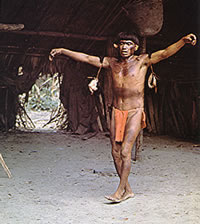 Yanomami-Schamane in Trance
